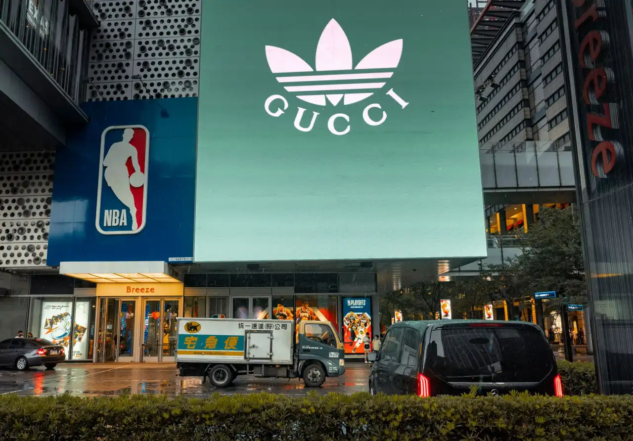 智慧照明节能改造项目全流程：从灯具替换到光控系统部署