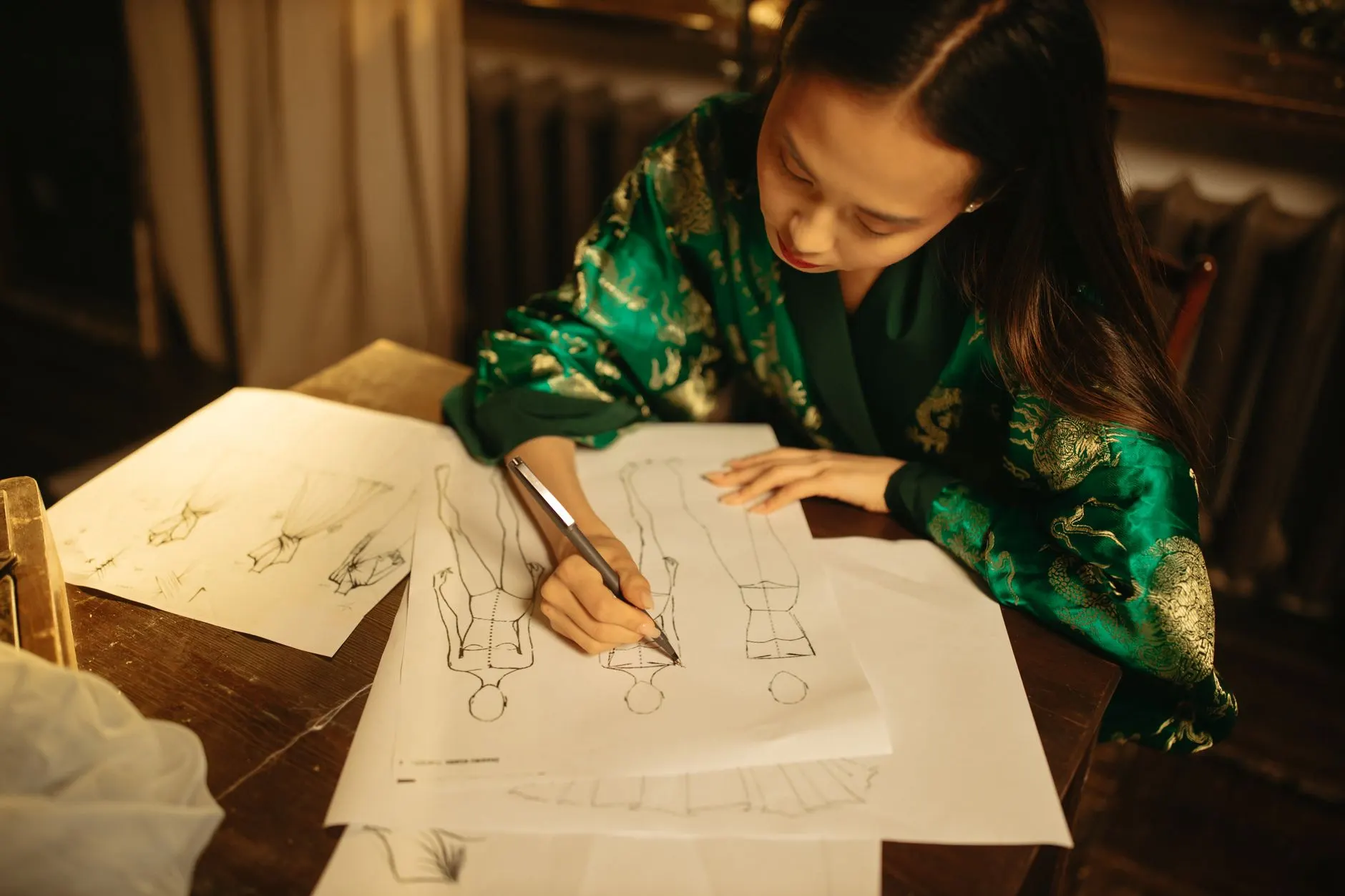 智慧照明产品选型指南：道路与园区场景的灯具参数匹配要点