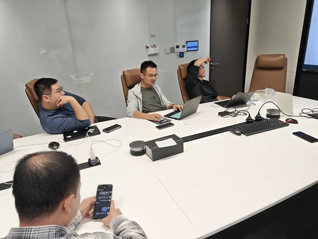 城市道路智慧照明改造：路灯物联网与节能灯具替换方案解析