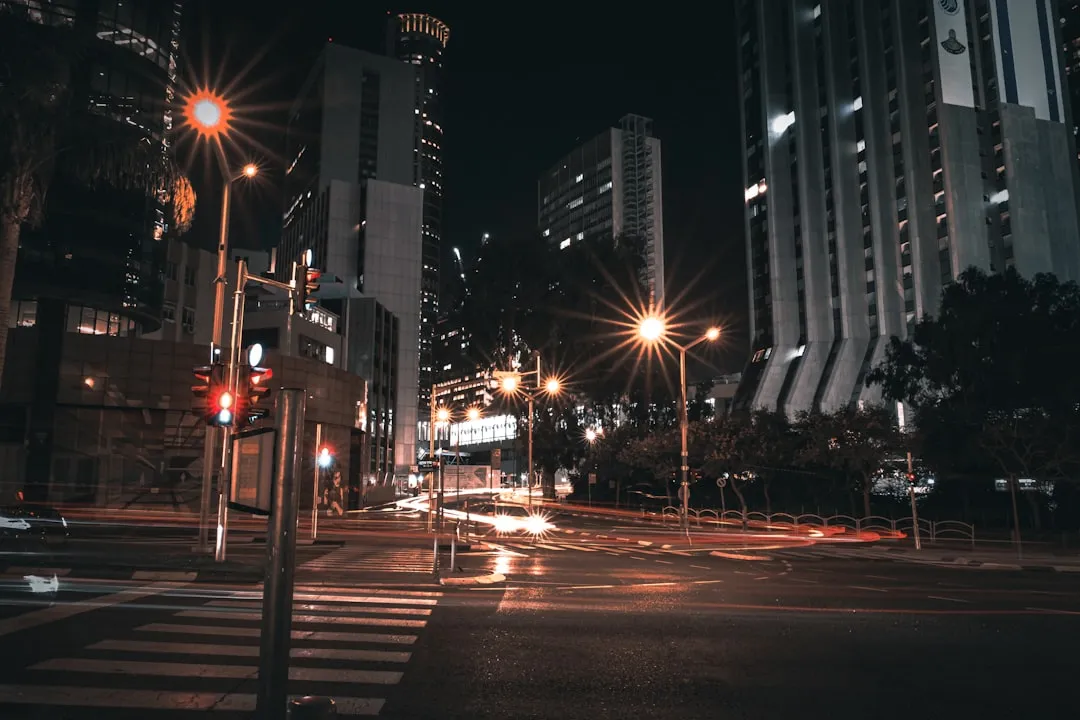 园区路灯物联网改造方案：从单灯控制器到能耗管理平台